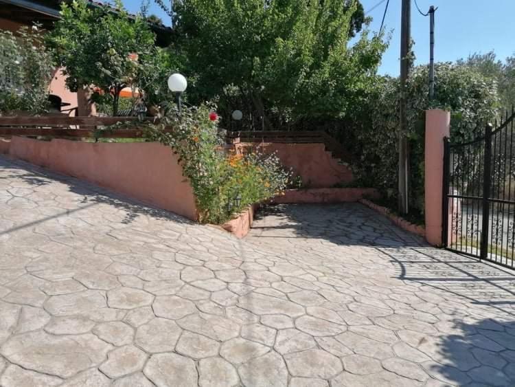 Ey House Villa Halikounas Bagian luar foto