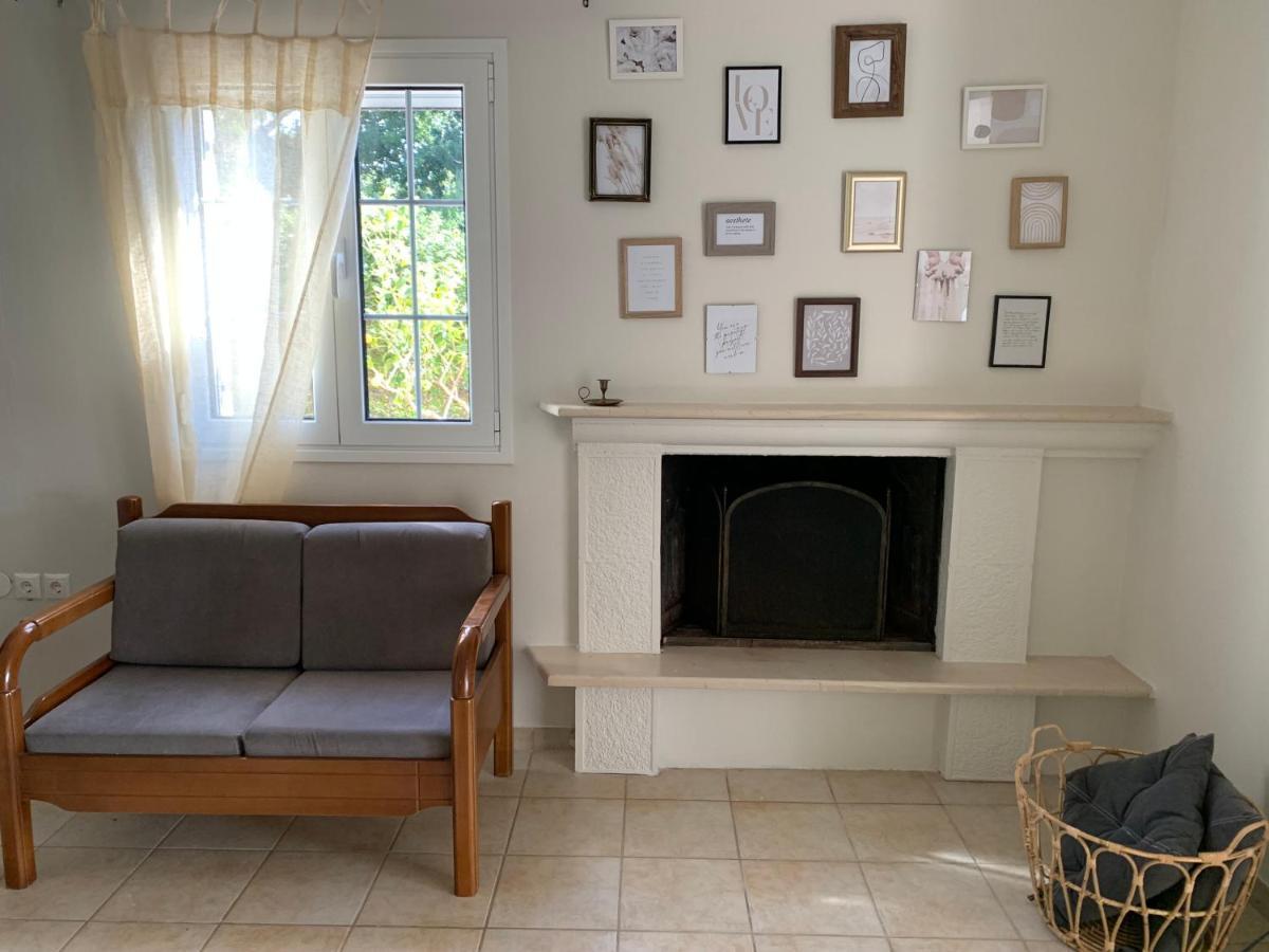 Ey House Villa Halikounas Bagian luar foto