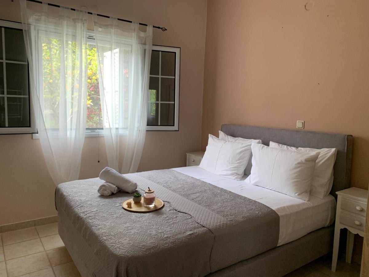 Ey House Villa Halikounas Bagian luar foto