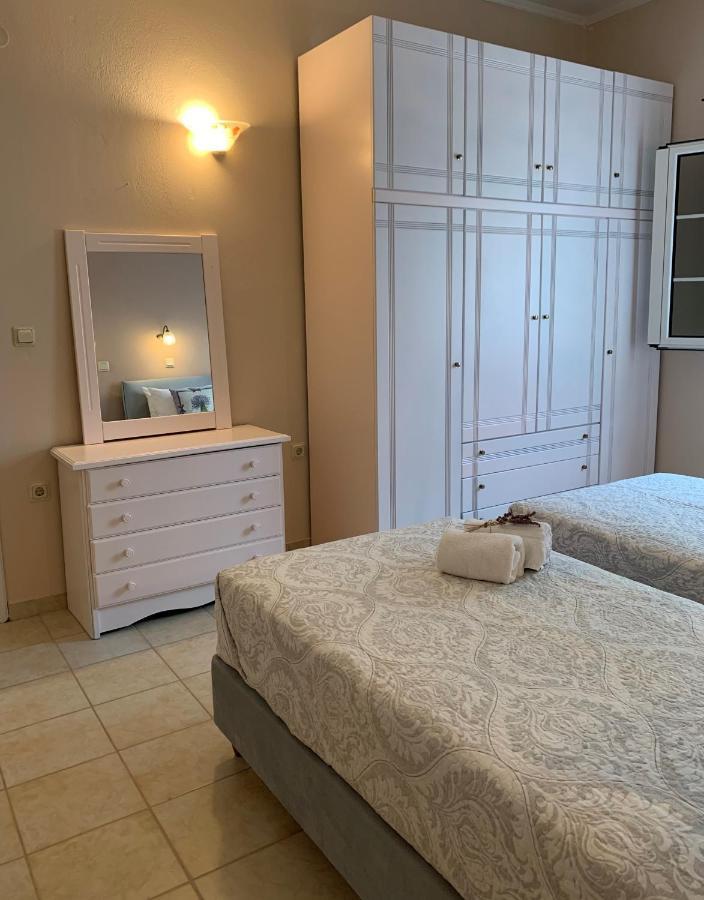 Ey House Villa Halikounas Bagian luar foto