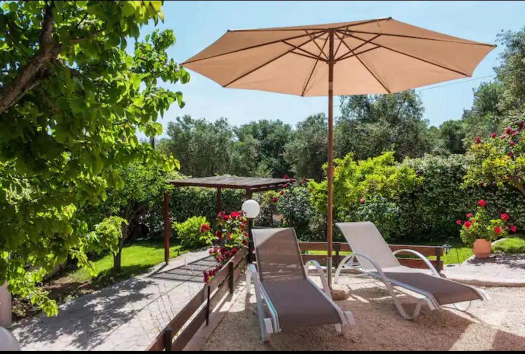 Ey House Villa Halikounas Bagian luar foto