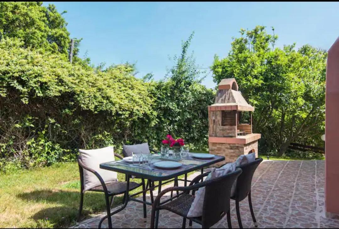 Ey House Villa Halikounas Bagian luar foto