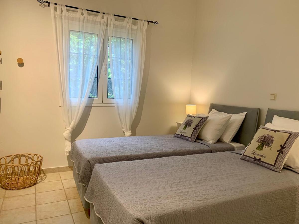 Ey House Villa Halikounas Bagian luar foto